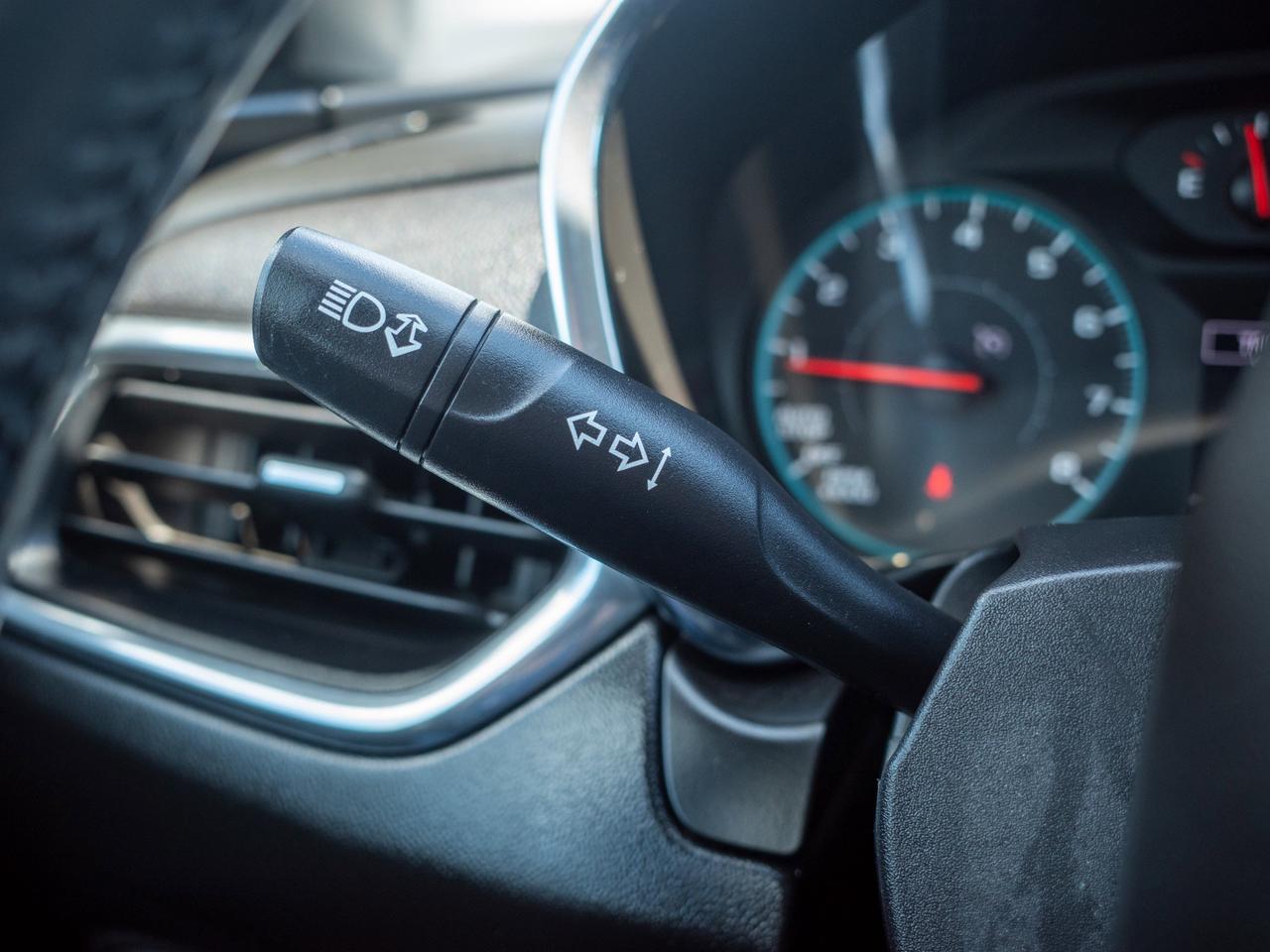 2018 Chevrolet Equinox LT - Heated Seats   Back-Up Camera Photo