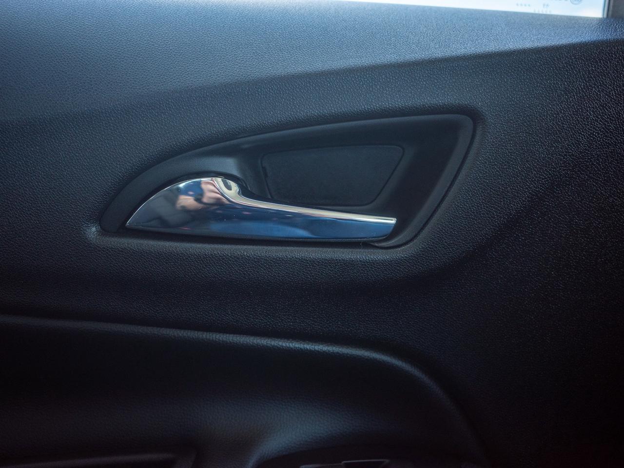 2018 Chevrolet Equinox LT - Heated Seats   Back-Up Camera Photo