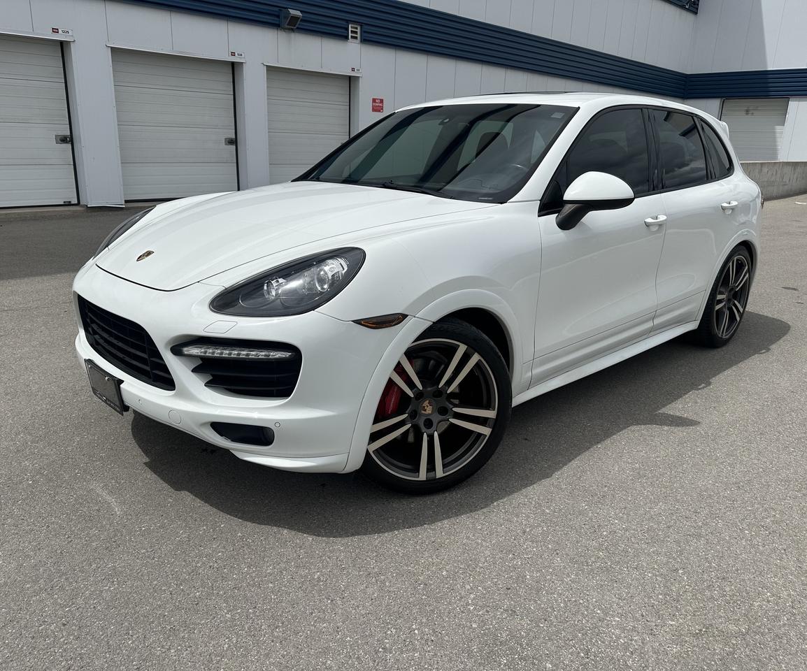 2013 Porsche Cayenne GTS NAVI HTD SEATS NO ACCIDENTS FINANCE & WARRANT Photo