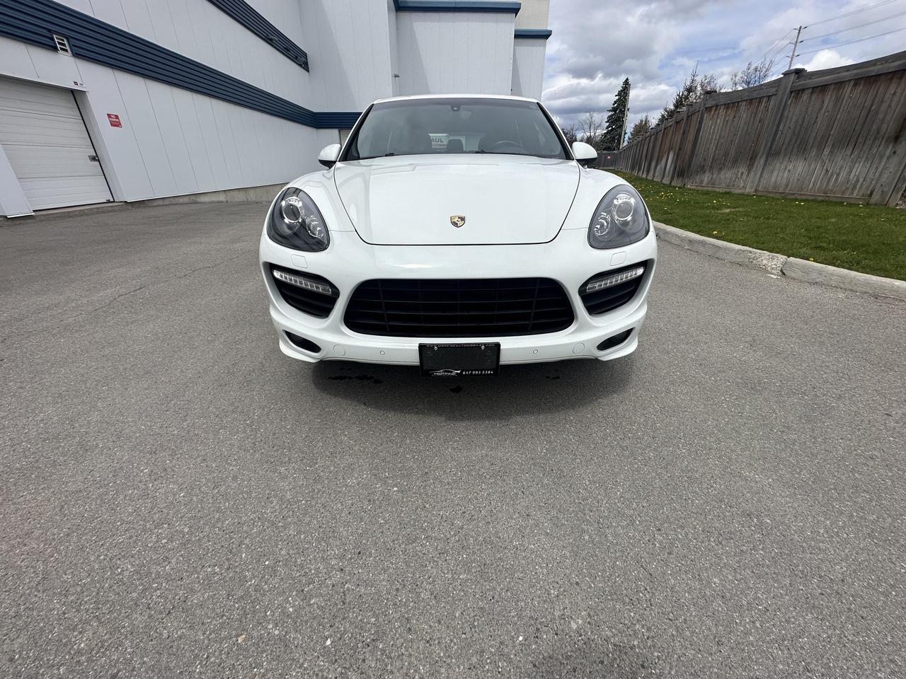 2013 Porsche Cayenne GTS NAVI HTD SEATS NO ACCIDENTS FINANCE & WARRANT Photo