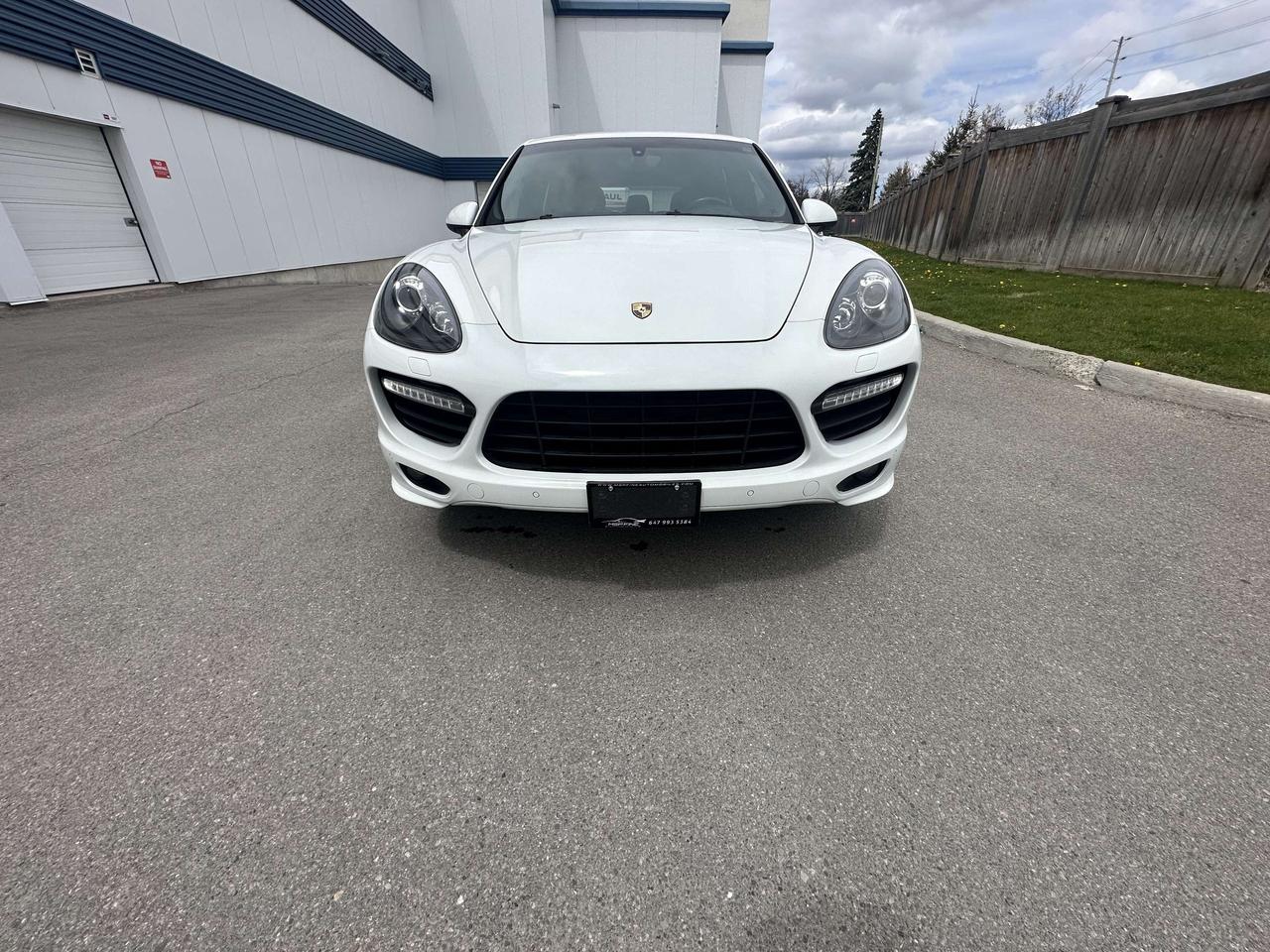2013 Porsche Cayenne GTS NAVI HTD SEATS NO ACCIDENTS FINANCE & WARRANT Photo