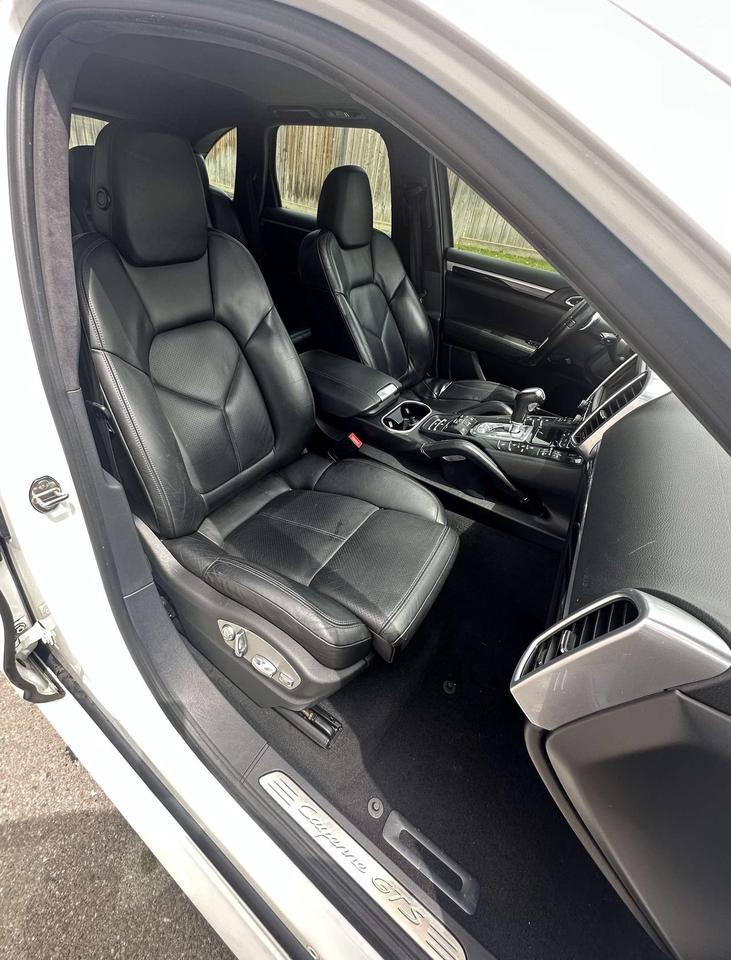 2013 Porsche Cayenne GTS NAVI HTD SEATS NO ACCIDENTS FINANCE & WARRANT Photo