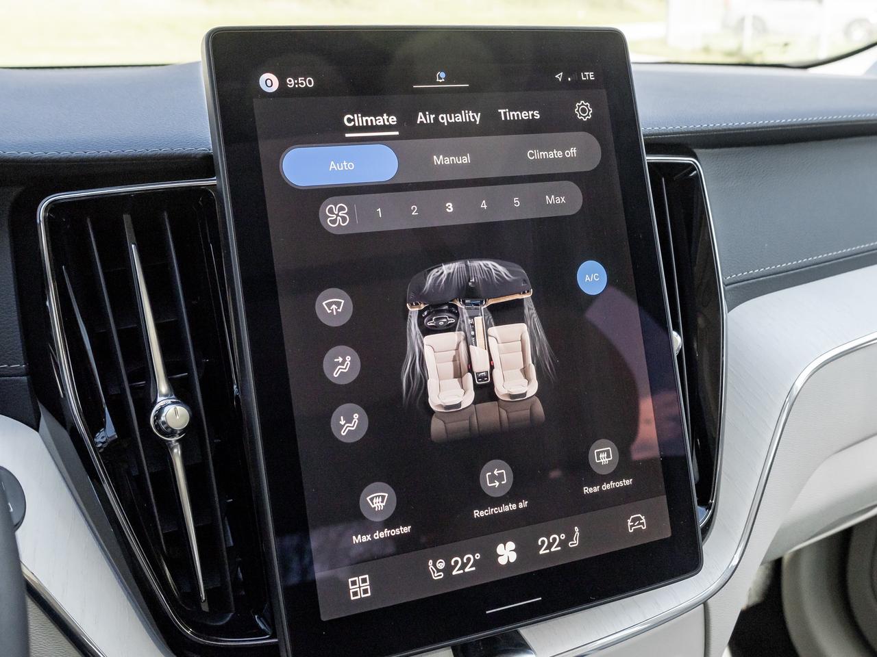 2026 Volvo XC60 Recharge T8 AWD Ultra Dark Theme  EXEC DEMO  LIKE NEW Photo