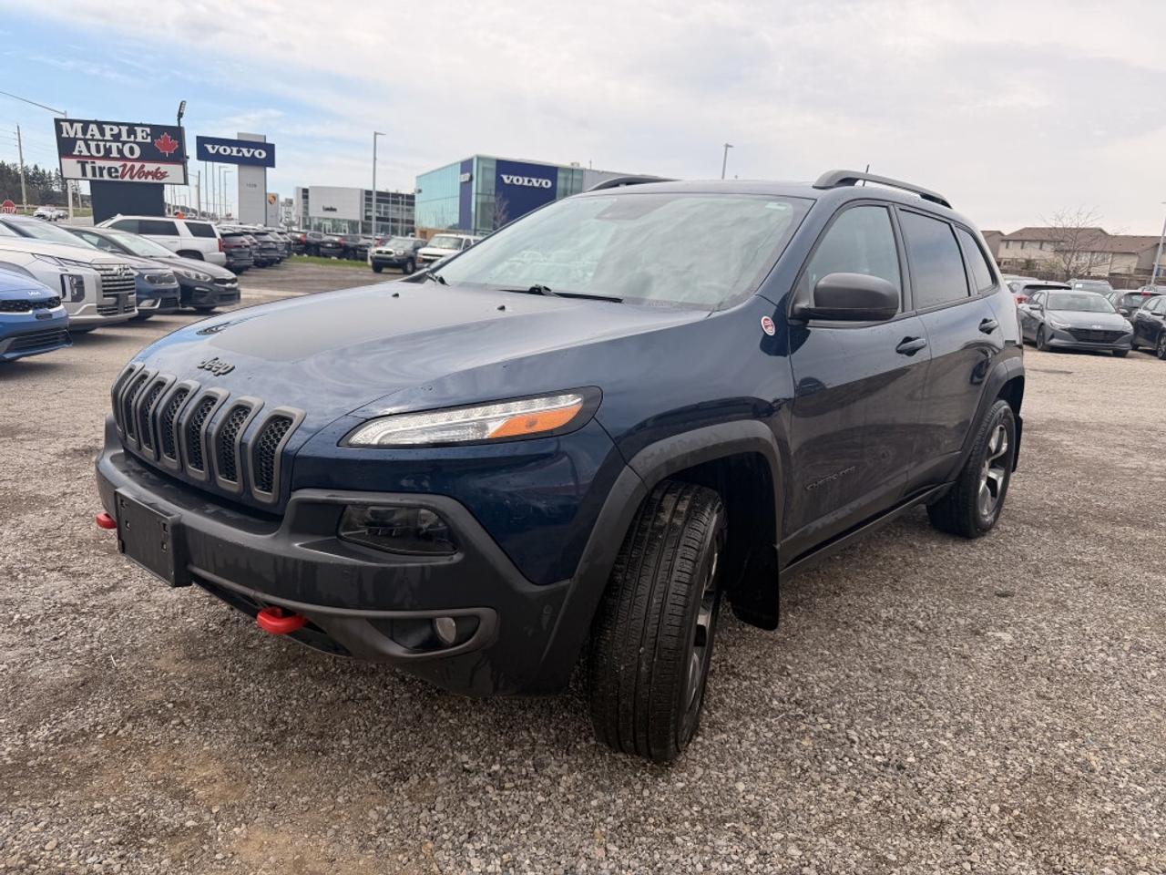 2018 Jeep Cherokee Trailhawk 4x4 NAV LEATHER PANO ROOF CAMERA HTD SEA Photo2