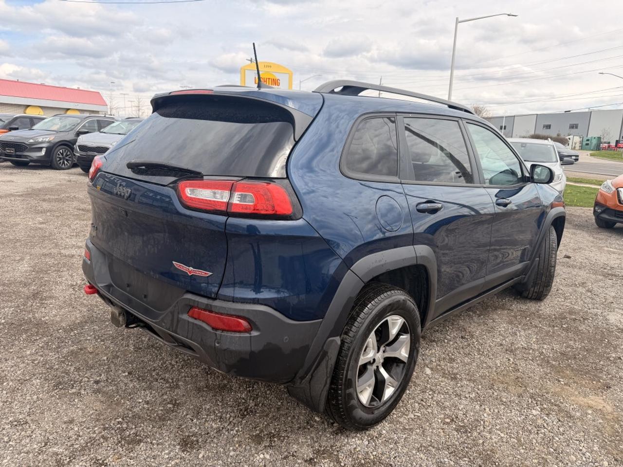 2018 Jeep Cherokee Trailhawk 4x4 NAV LEATHER PANO ROOF CAMERA HTD SEA Photo