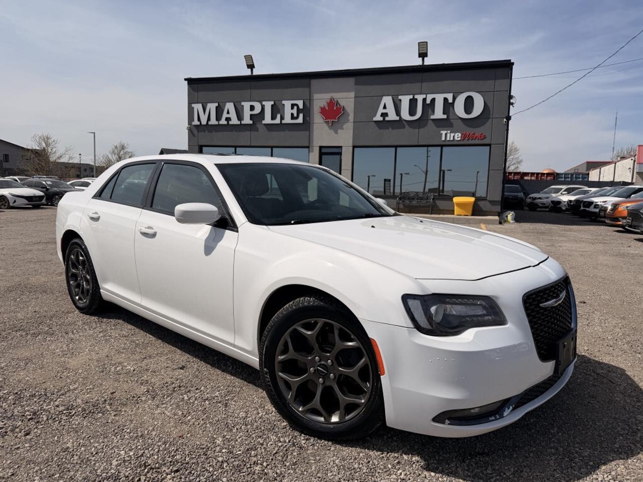 2018 Chrysler 300 300S AWD NAV LEATHER PANOROOF CAMERA HTD SEATS Photo