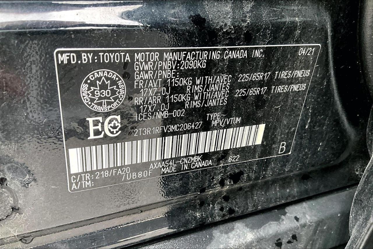 2021 Toyota RAV4 XLE AWD   SUNROOF   POWER TRUNK   HEAT SEATS/STEER Photo