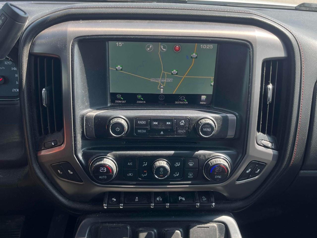 2014 GMC Sierra 1500 4WD Crew Cab Standard Box SLT Photo