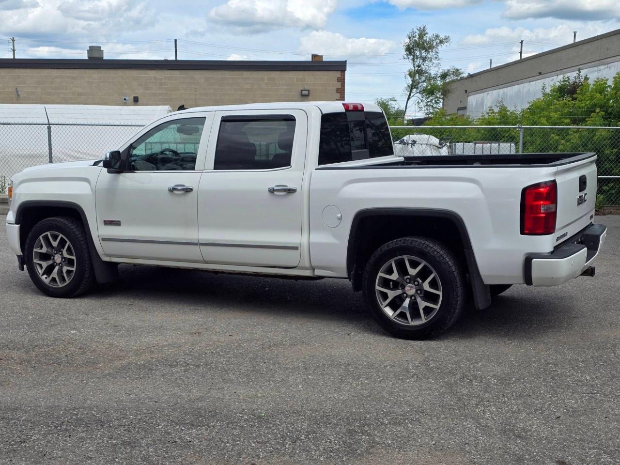 2014 GMC Sierra 1500 4WD Crew Cab Standard Box SLT Photo