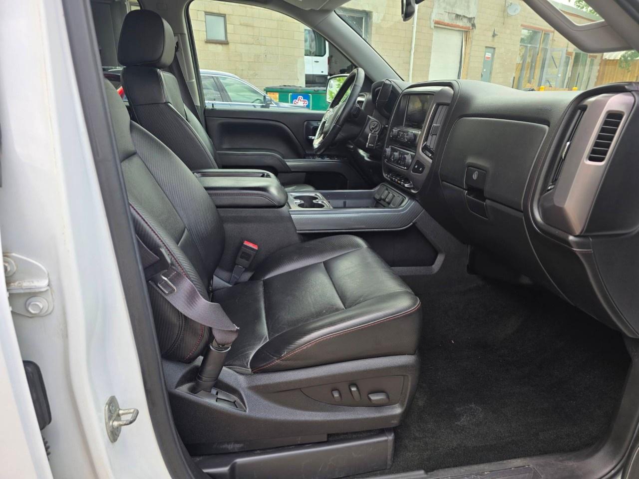2014 GMC Sierra 1500 4WD Crew Cab Standard Box SLT Photo