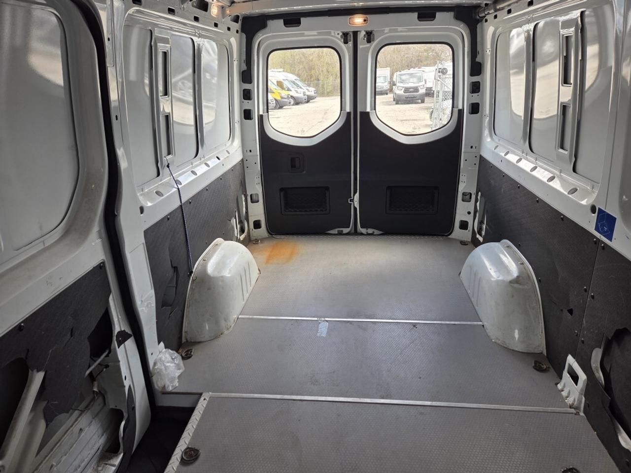 2020 Mercedes-Benz Sprinter 2500 144WB V6 Diesel Photo