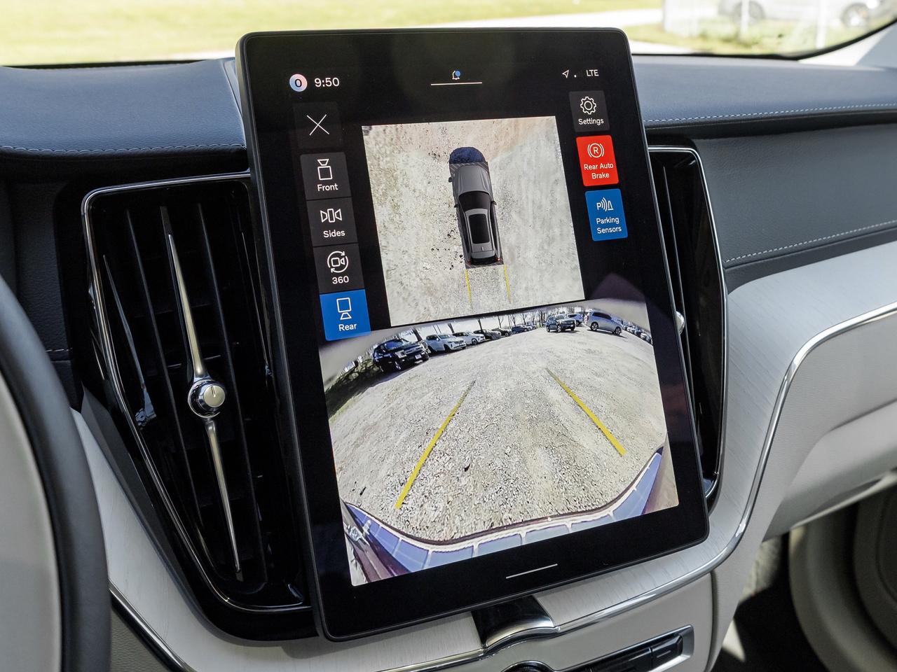2026 Volvo XC60 Plug-In Hybrid T8 AWD Ultra Dark Theme  EXEC DEMO  LIKE NEW Photo