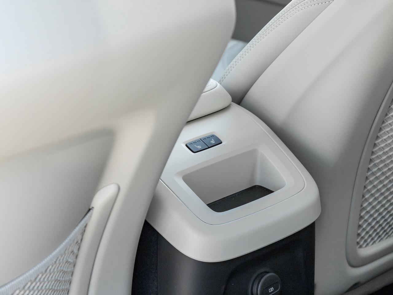 2026 Volvo XC60 Plug-In Hybrid T8 AWD Ultra Dark Theme  EXEC DEMO  LIKE NEW Photo