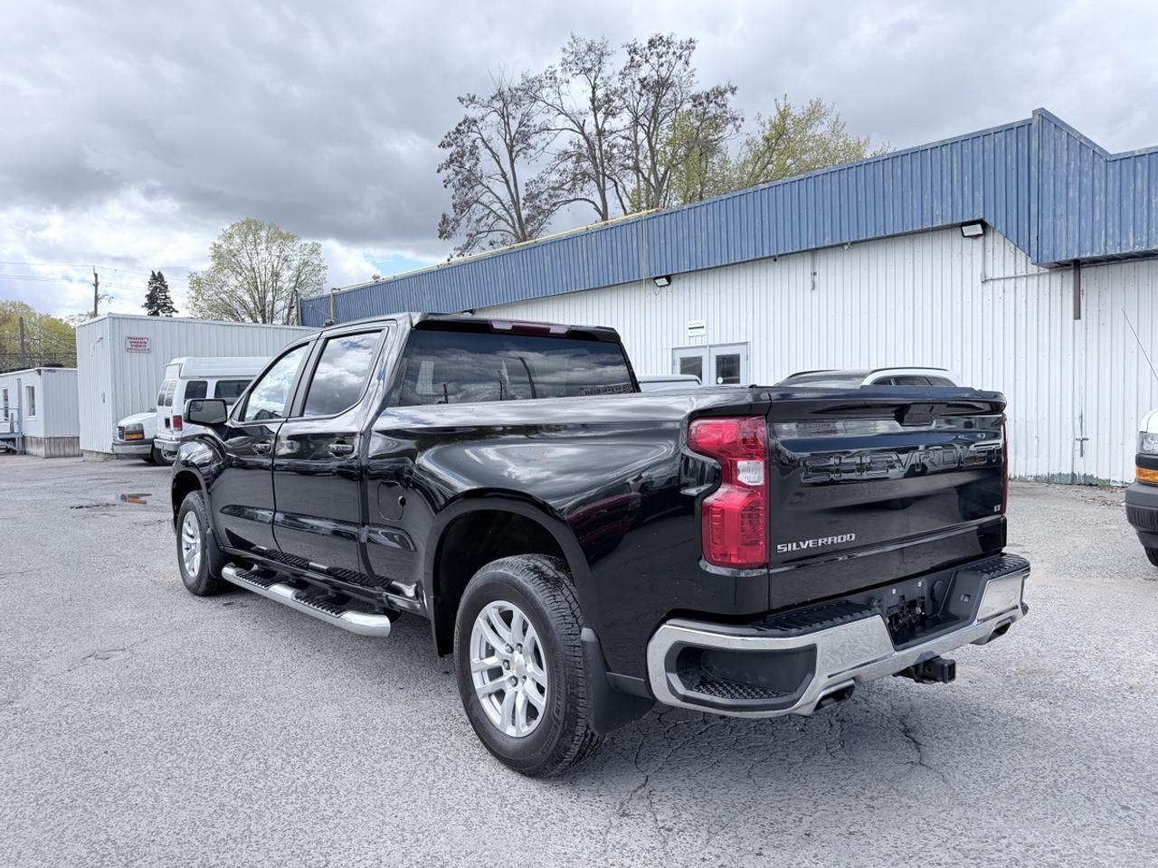 2022 Chevrolet Silverado 1500 LTD 4wd Crew Cab 157" Lt Crew Cab Std Bed Photo3