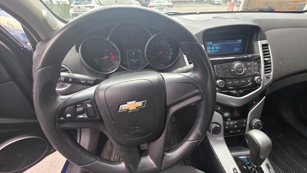 2012 Chevrolet Cruze 1LT Photo