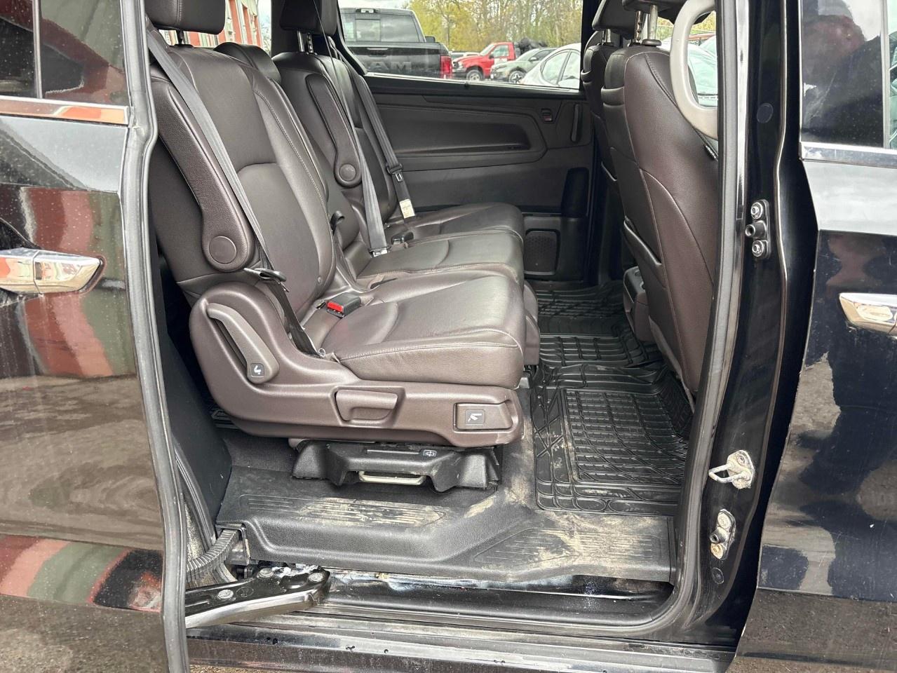 2019 Honda Odyssey Touring Auto Photo