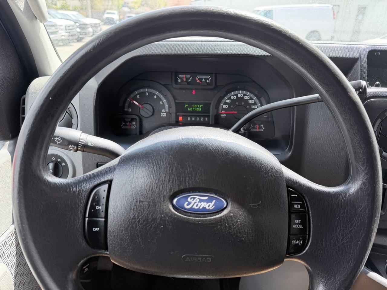 2012 Ford E-Series SUPER DUTY COMMERCIAL Photo