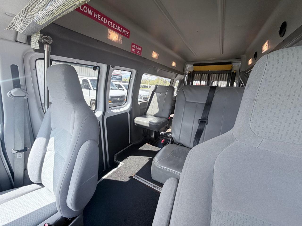 2012 Ford E-Series SUPER DUTY COMMERCIAL Photo