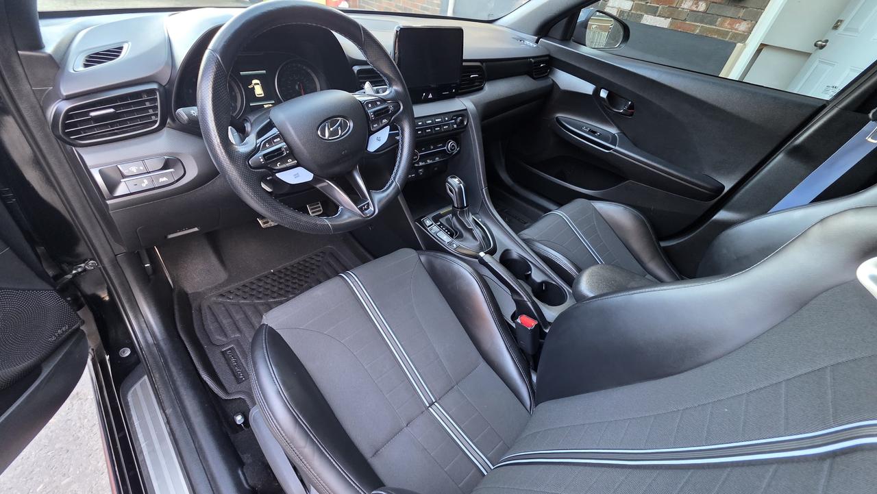 2021 Hyundai Veloster N BASE Photo4