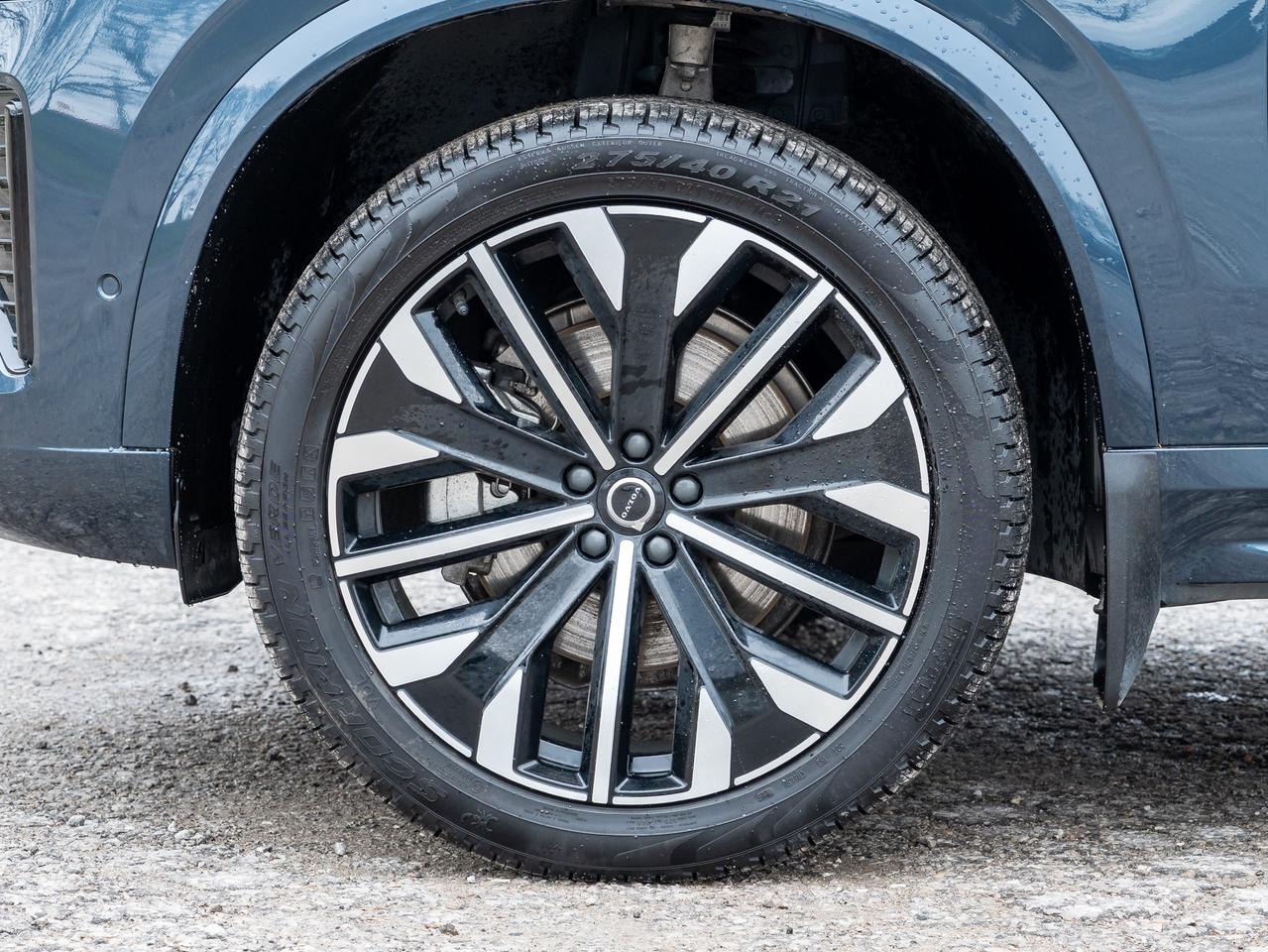 2026 Volvo XC90 B6 AWD Ultra Dark Theme  CPO RATE fr 2.99%* Photo