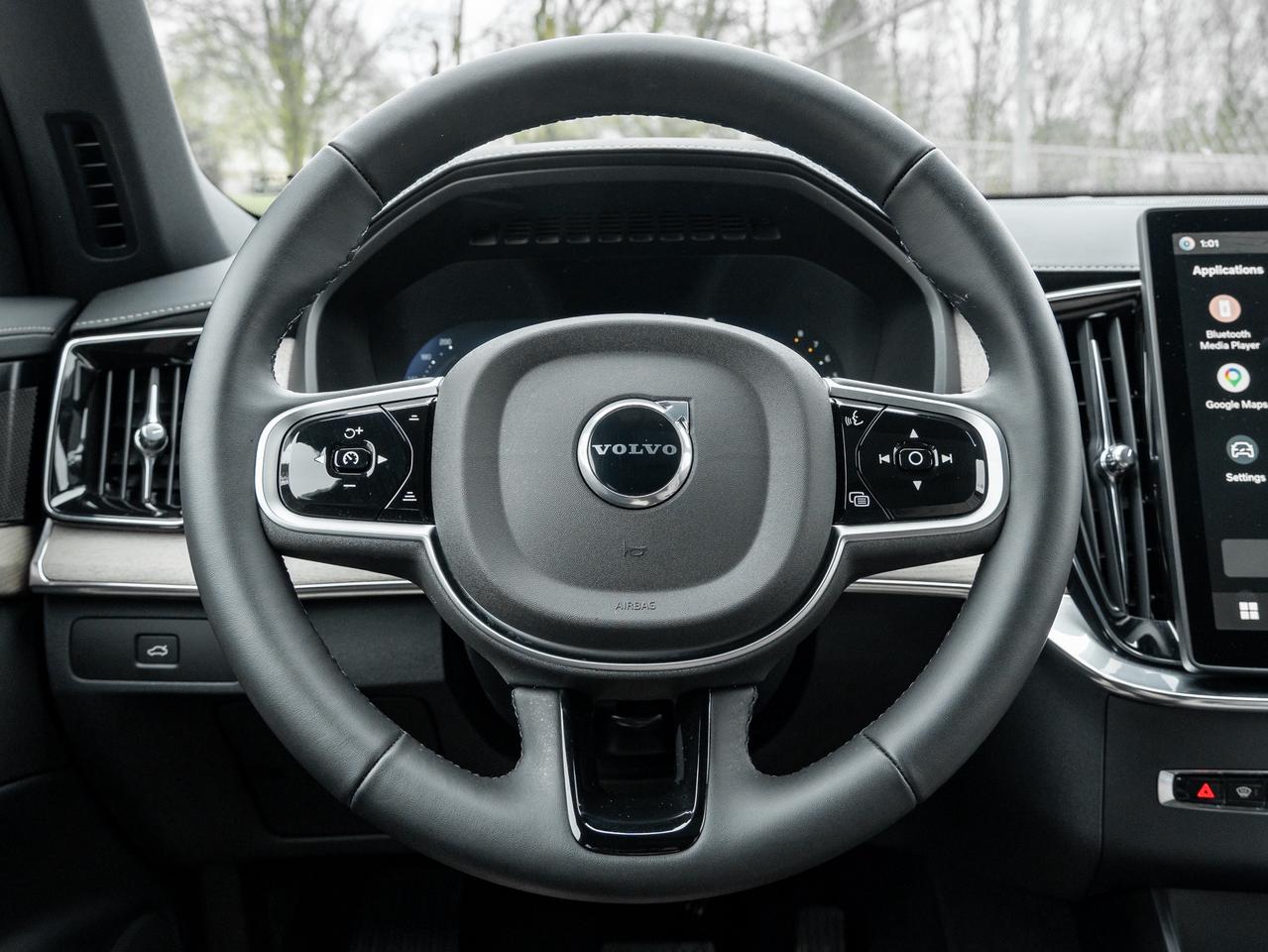 2026 Volvo XC90 B6 AWD Ultra Dark Theme  CPO RATE fr 2.99%* Photo