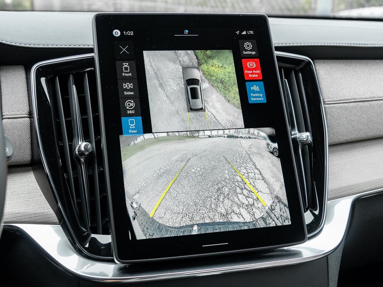 2026 Volvo XC90 B6 AWD Ultra Dark Theme  CPO RATE fr 2.99%* Photo