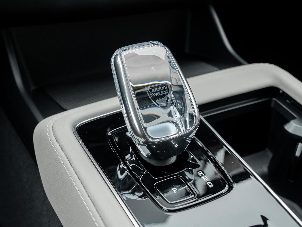 2026 Volvo XC90 B6 AWD Ultra Dark Theme  CPO RATE fr 2.99%* Photo