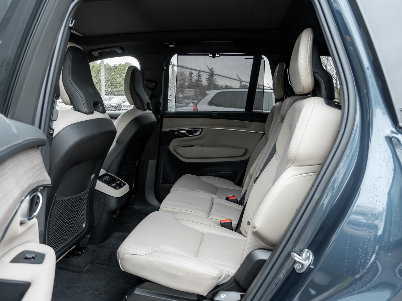 2026 Volvo XC90 B6 AWD Ultra Dark Theme  CPO RATE fr 2.99%* Photo