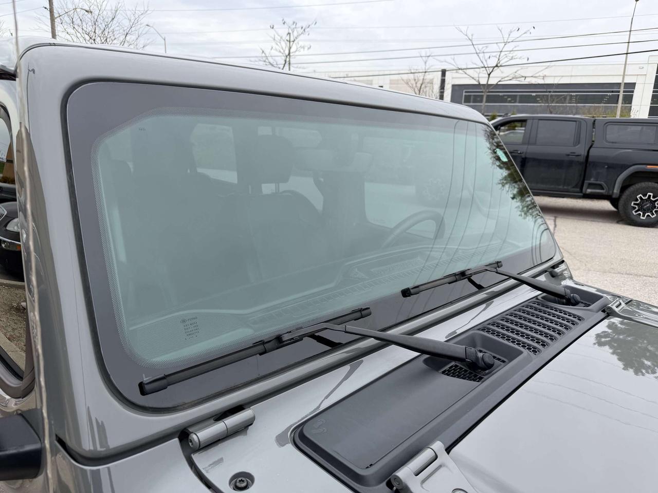 2021 Jeep Wrangler Altitude 1 Owner 6 Speed Clean Carfax Certified Photo