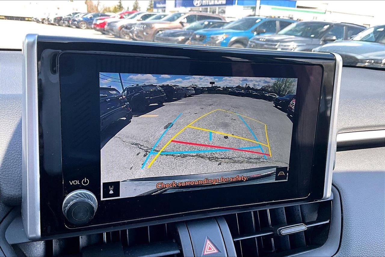 2025 Toyota RAV4 XLE AWD   SUNROOF   HEAT SEAT/STEER   ADAPT CRUISE Photo