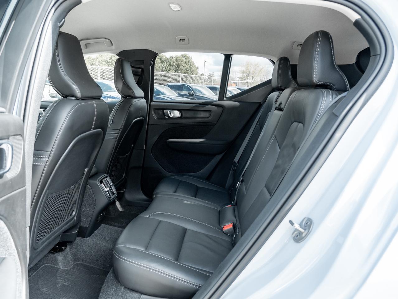 2025 Volvo XC40 B5 AWD Core  CPO FINANCE RATE 3.49%* UPTO 84 MONTH Photo