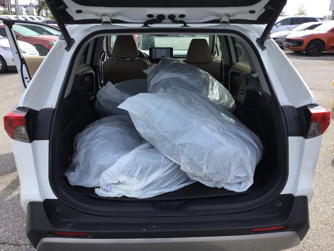 2023 Toyota RAV4 Hybrid Limited Photo