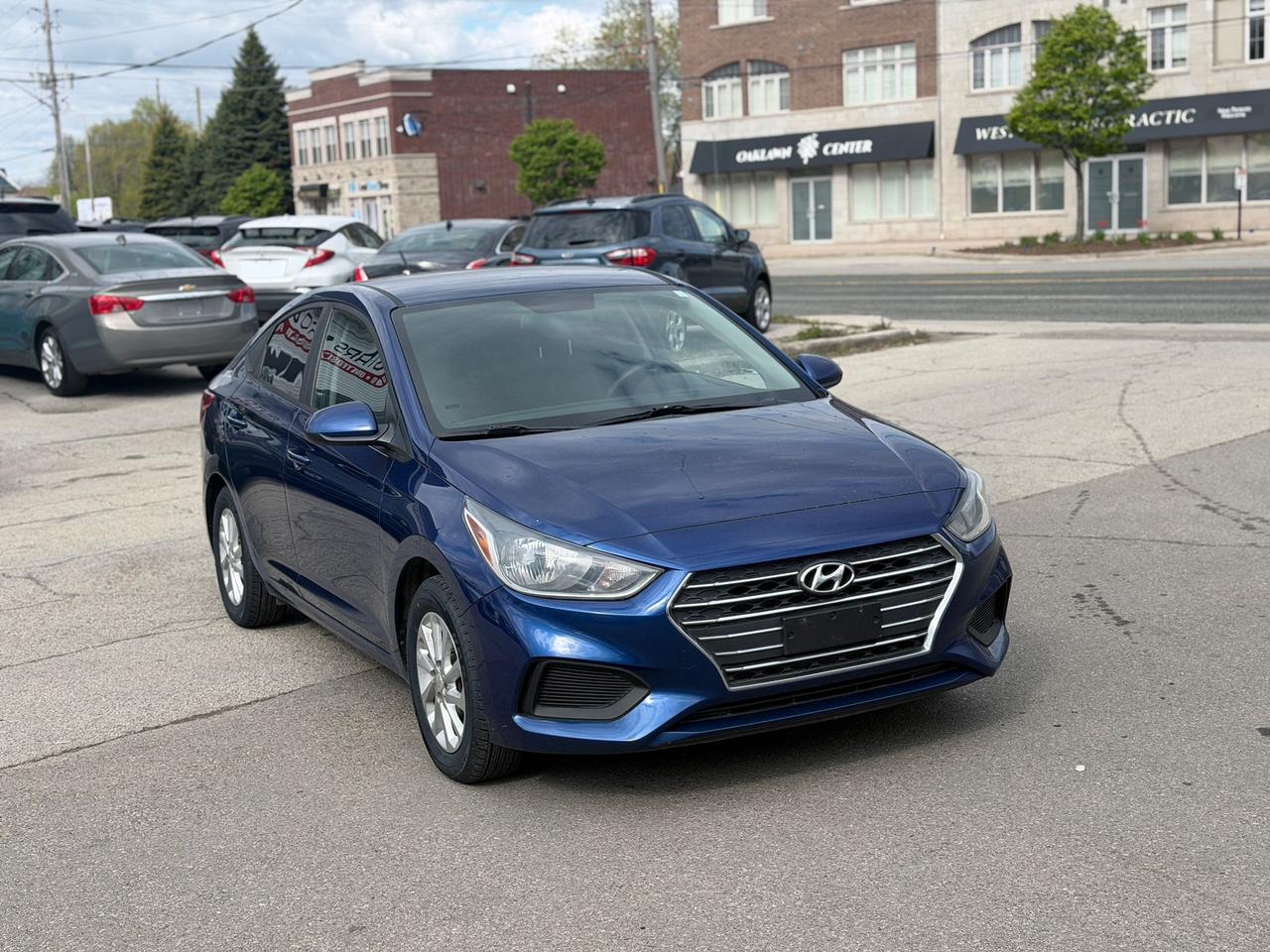 2019 Hyundai Accent SE Photo