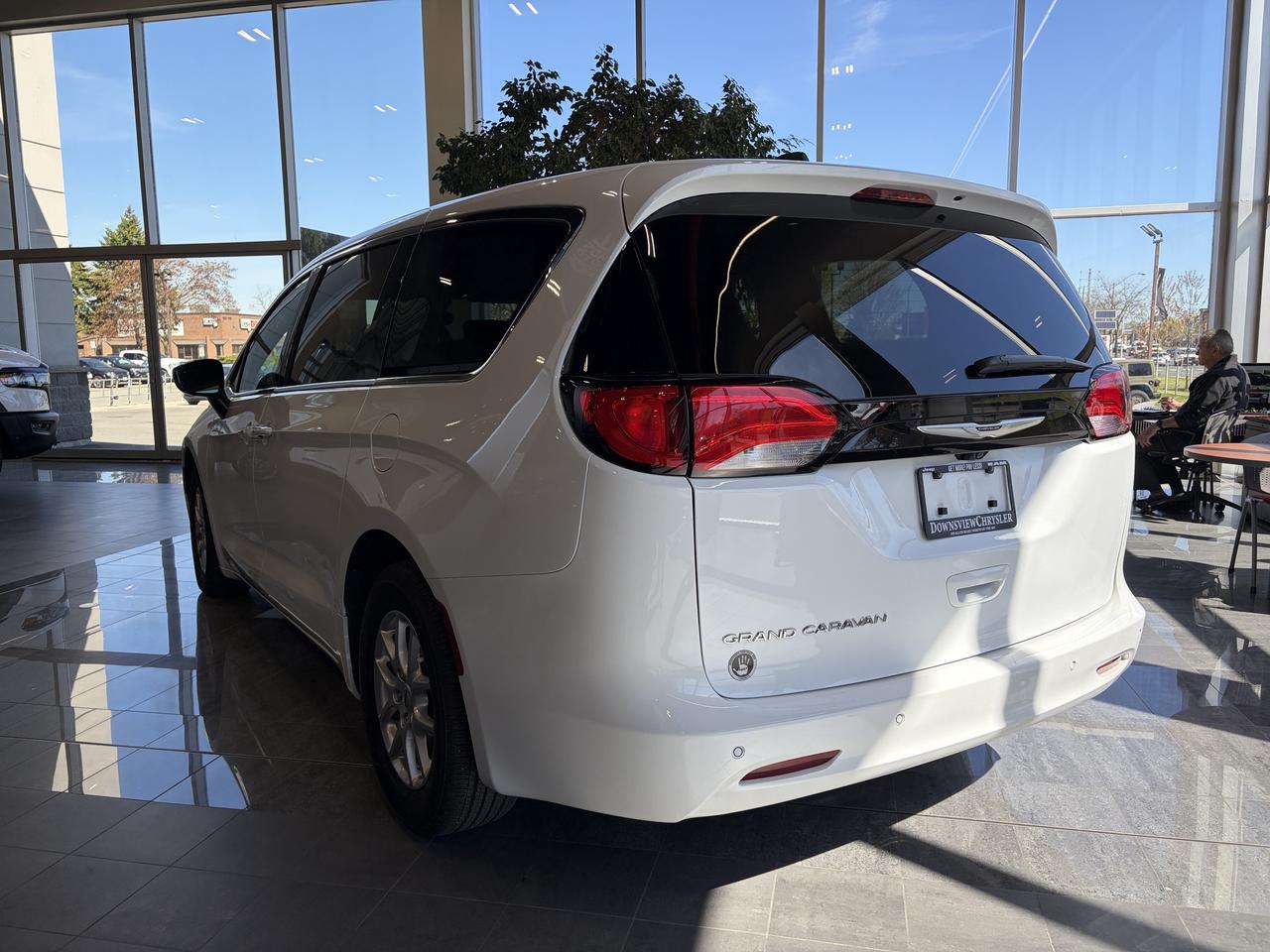 2024 Chrysler Grand Caravan SXT Photo