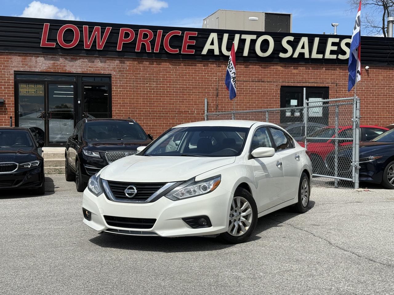 2017 Nissan Altima No Accidents l FWD l S l Reverse Camera l 2.5L Photo
