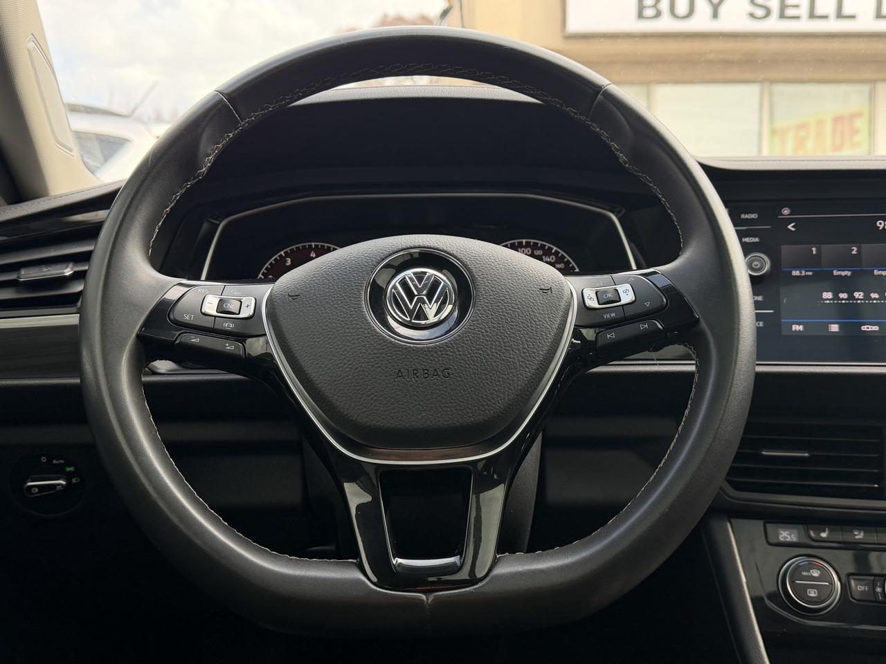 2021 Volkswagen Jetta Highline Pearl White   Sunroof   Leather   Push St Photo