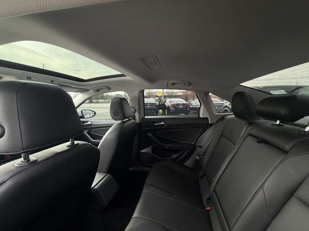 2021 Volkswagen Jetta Highline Pearl White   Sunroof   Leather   Push St Photo