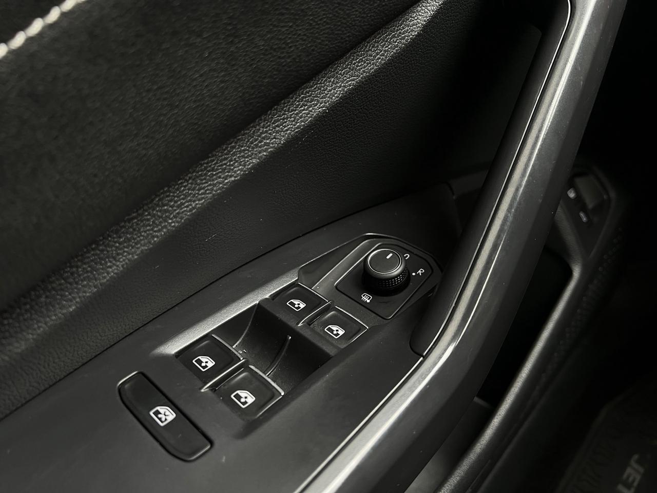 2024 Volkswagen Jetta Highline   Htd Steering   Ambient   Navi Photo