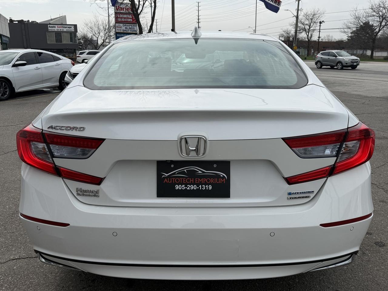 2019 Honda Accord Hybrid TOURING Pearl White Vented Seats   HUD   Leather Photo2