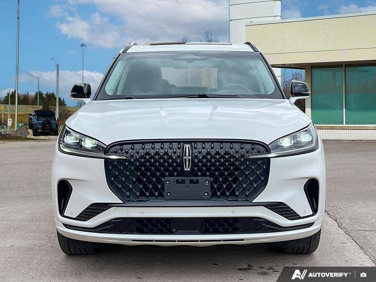 2025 Lincoln Aviator Reserve   200A   MOONROOF   HTD FRNT SEATS Photo