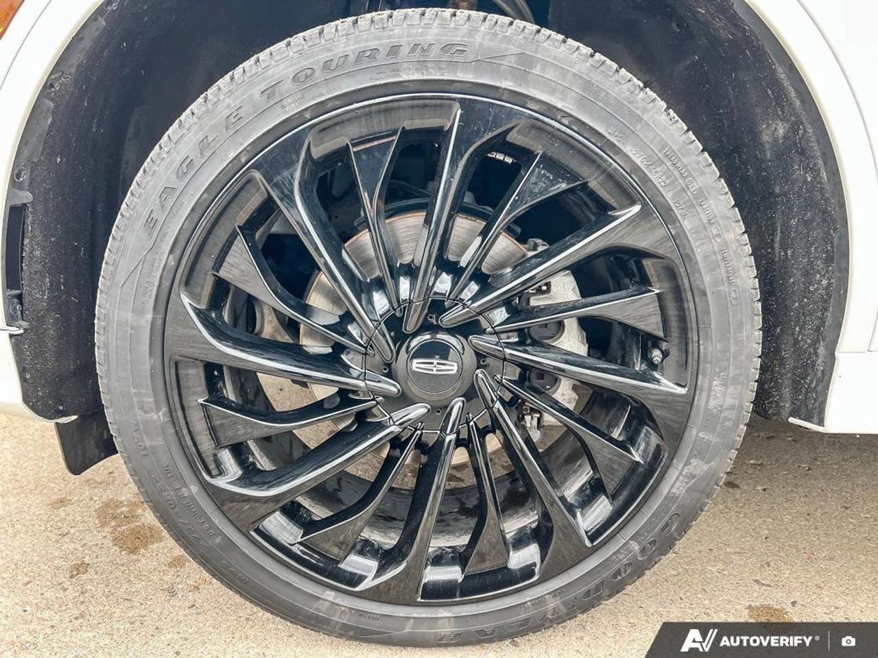 2025 Lincoln Aviator Reserve   200A   MOONROOF   HTD FRNT SEATS Photo