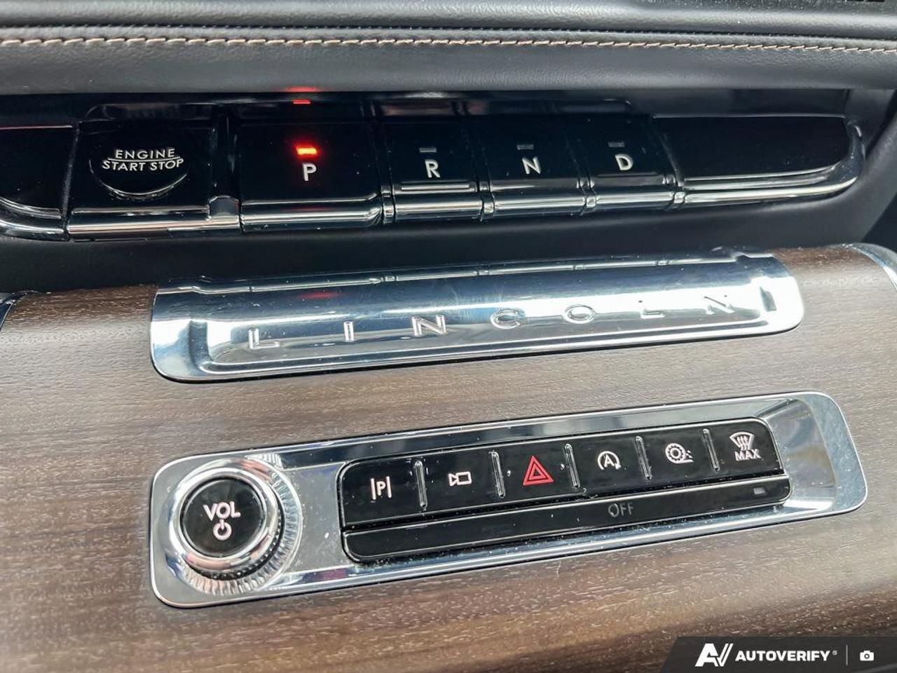 2025 Lincoln Aviator Reserve   200A   MOONROOF   HTD FRNT SEATS Photo