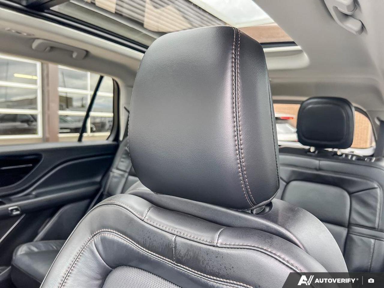 2025 Lincoln Aviator Reserve   200A   MOONROOF   HTD FRNT SEATS Photo