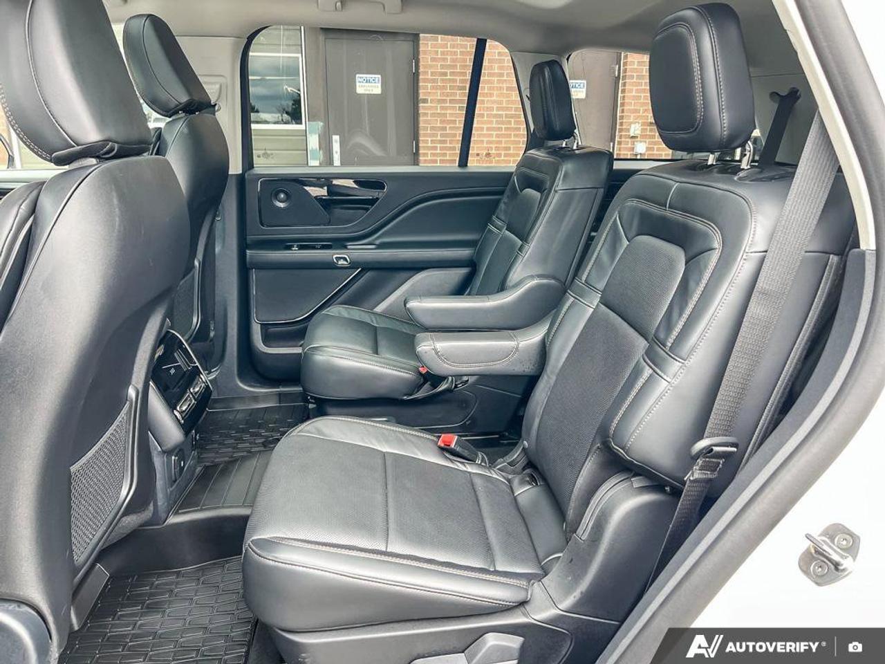 2025 Lincoln Aviator Reserve   200A   MOONROOF   HTD FRNT SEATS Photo