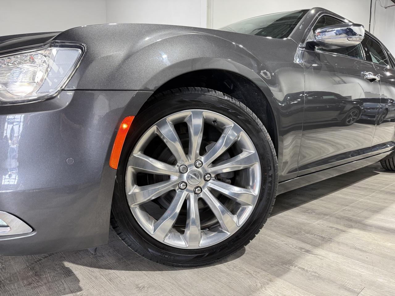 2019 Chrysler 300 Limited|Safety Tech Pkg|Nappa Leather Vented Seats Photo2