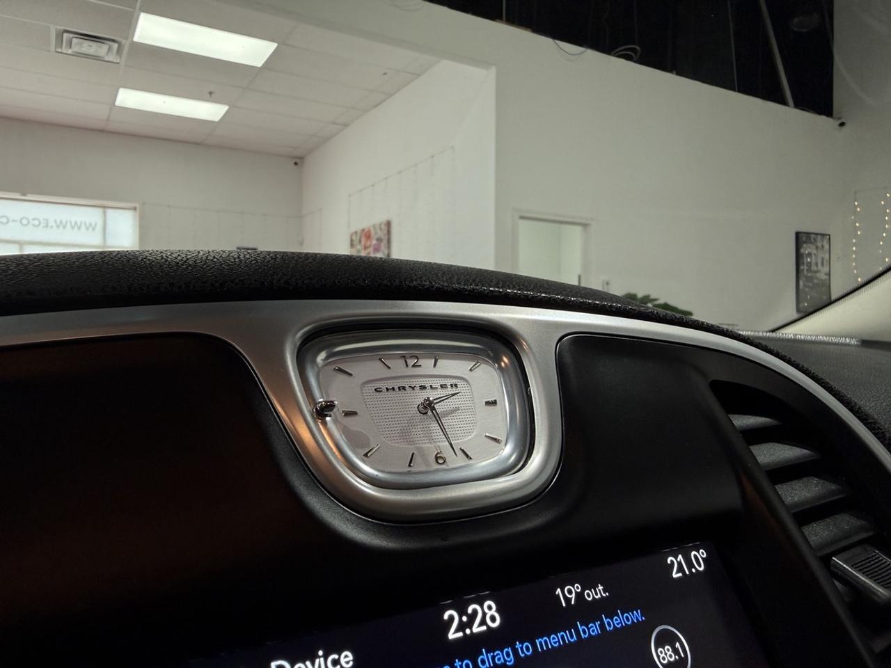 2019 Chrysler 300 Limited|Safety Tech Pkg|Nappa Leather Vented Seats Photo