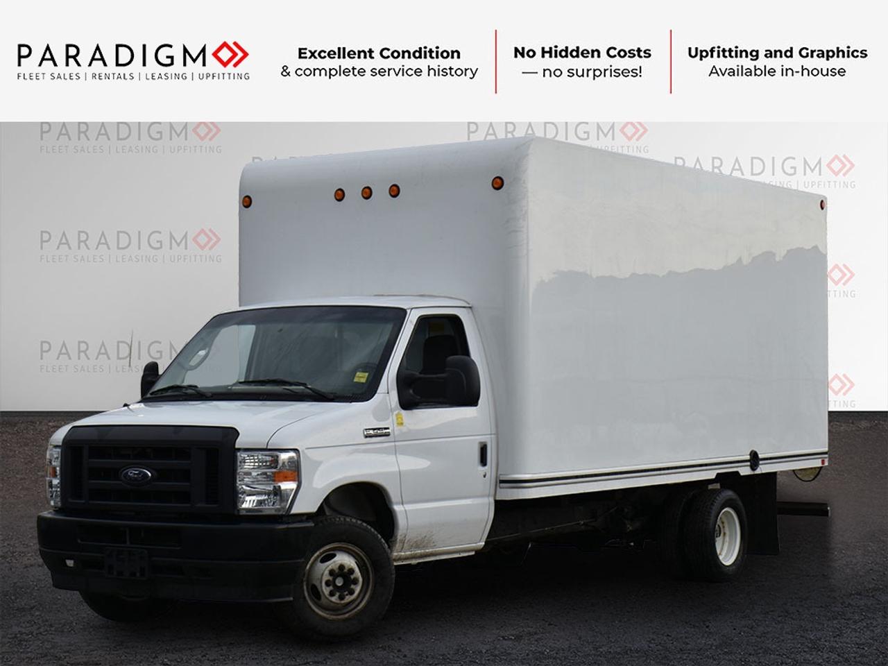 2024 Ford E-Series Cutaway 176" 16 ft Cube Box Standard Truck Photo0
