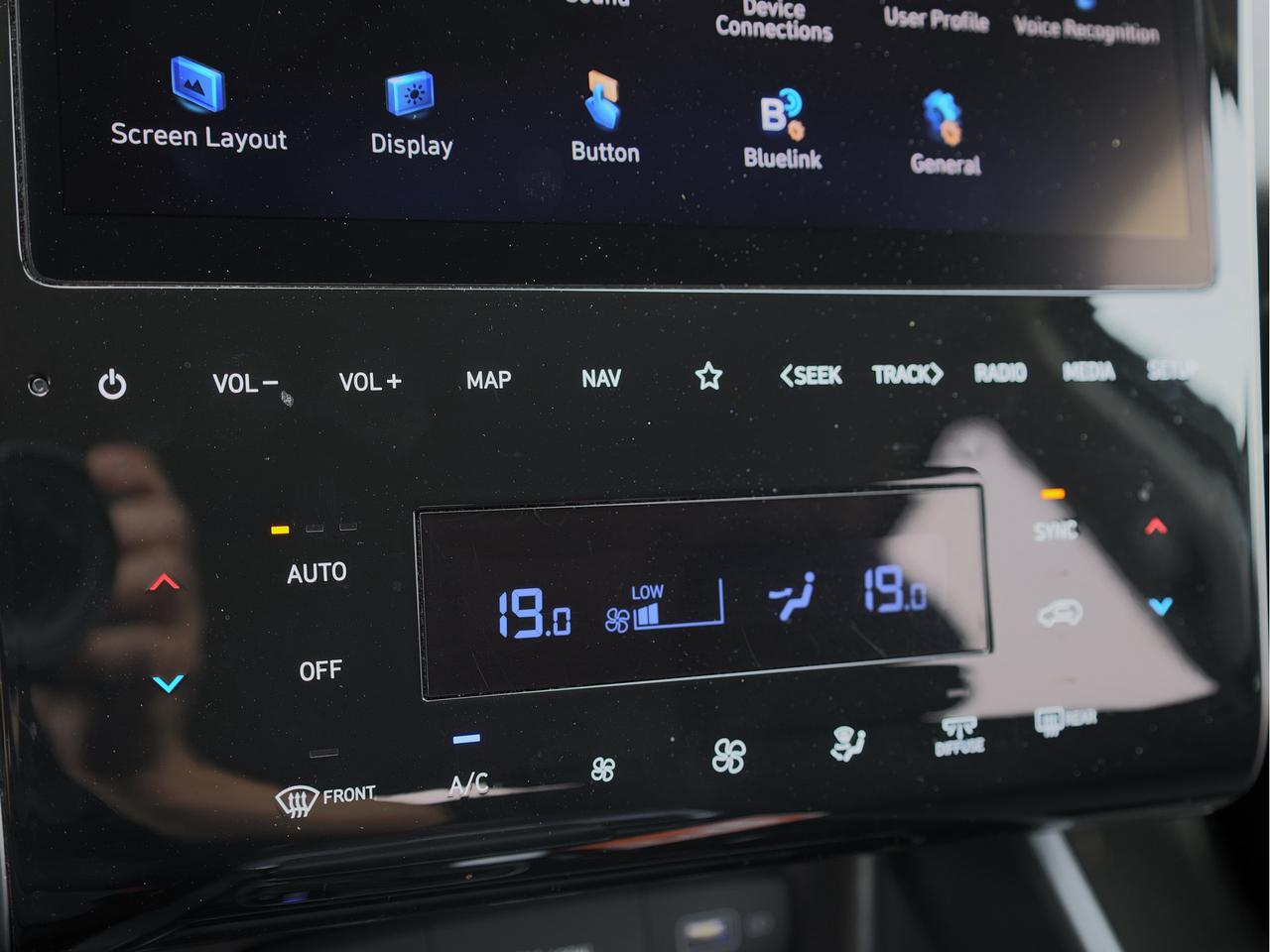 2024 Hyundai Tucson Preferred AWD   Climate Ctrl   Pwr Seat   Navi Photo
