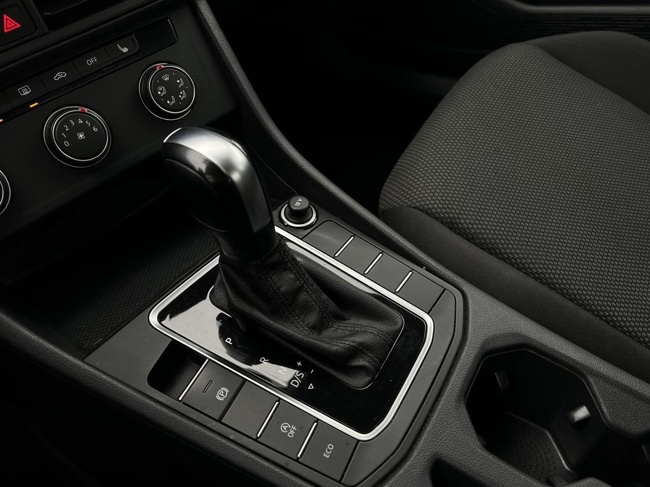 2019 Volkswagen Jetta Comfortline   Htd Seats   Rev Cam   Bluetooth Photo