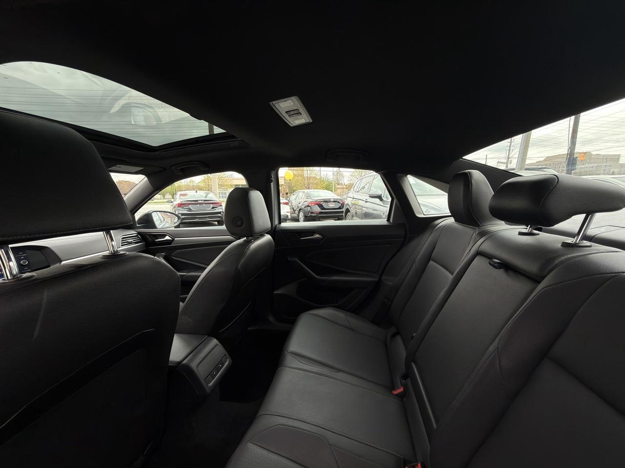 2021 Volkswagen Jetta Highline R Line   Sunroof   Leather   Ambient Ligh Photo
